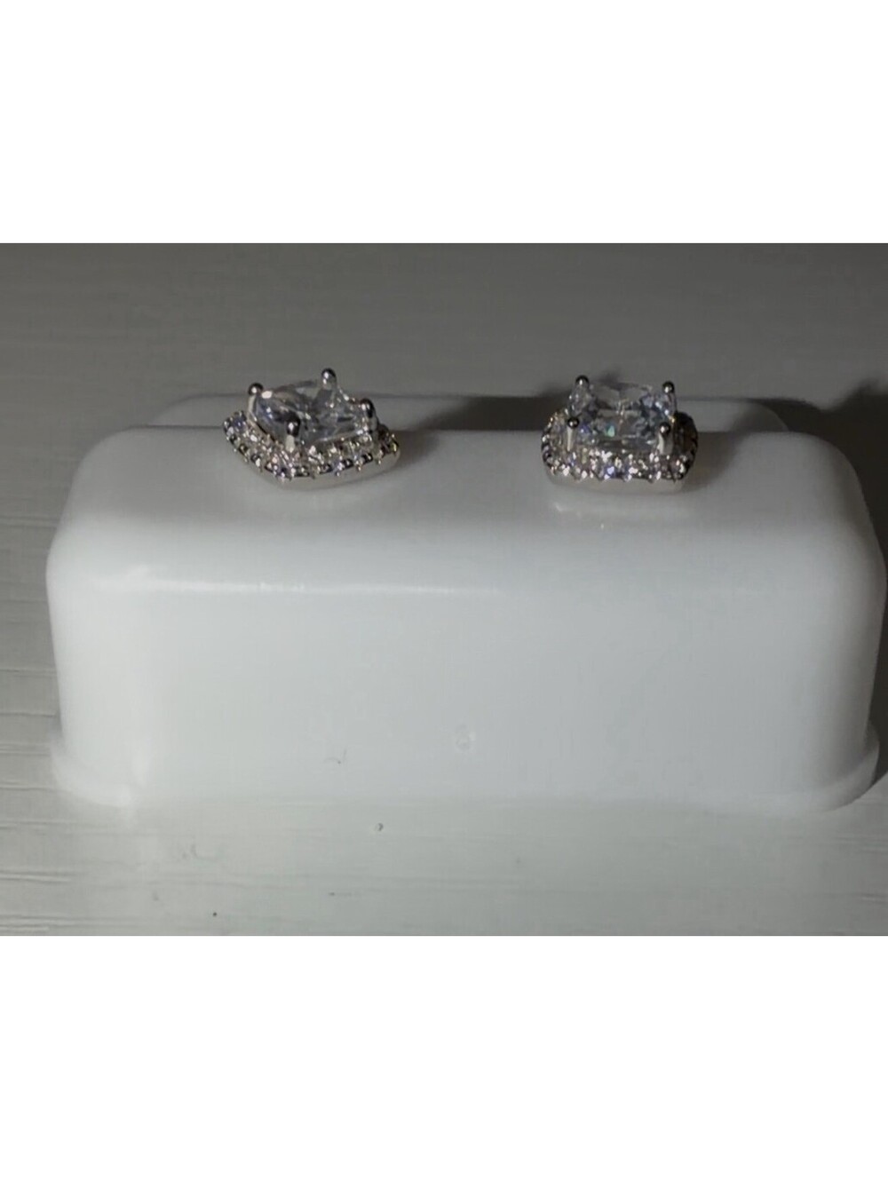 Beautiful Stamped Sterling Silver 925 CZ Push Back Earrings - Picture 5 of 7
